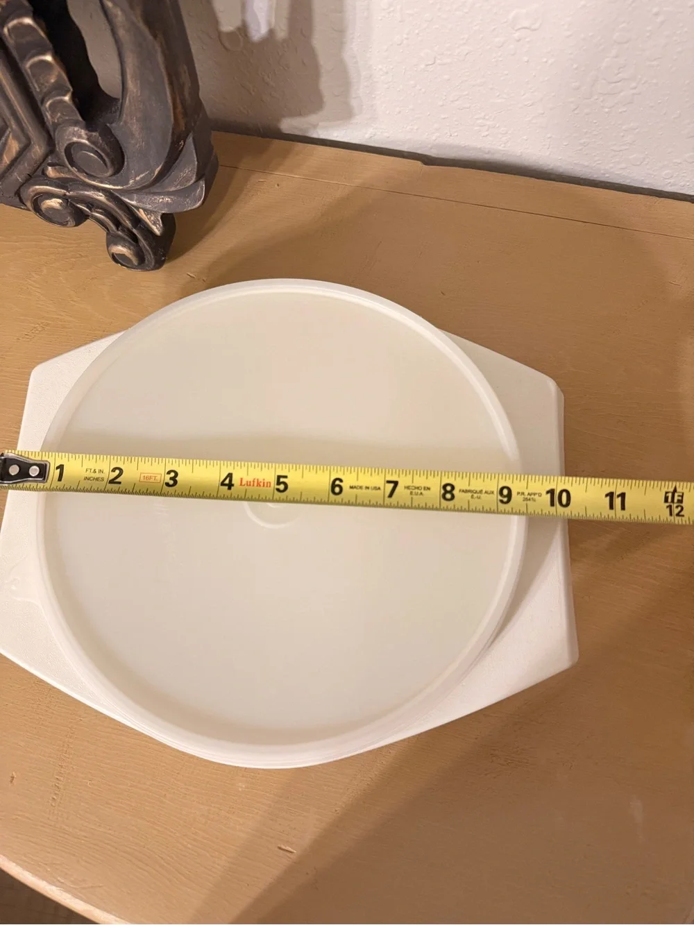 Tupperware durable white